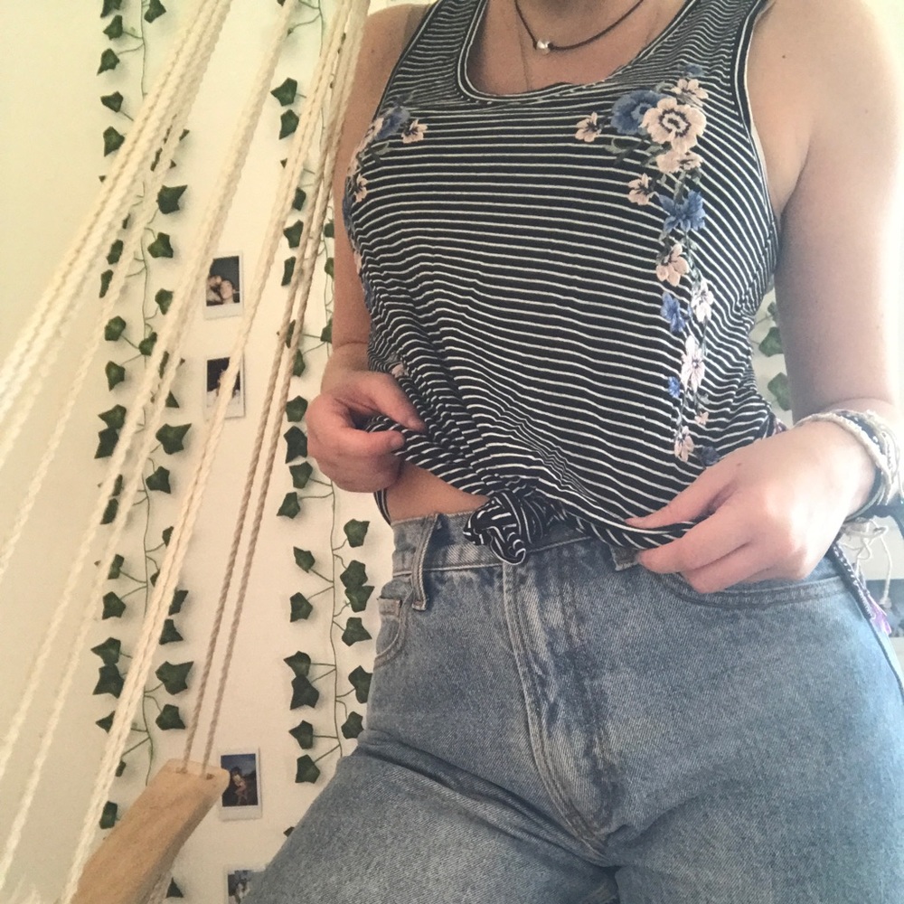 American eagle striped tank top!